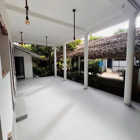 Appartement Avalon à Weligama Extérieur photo